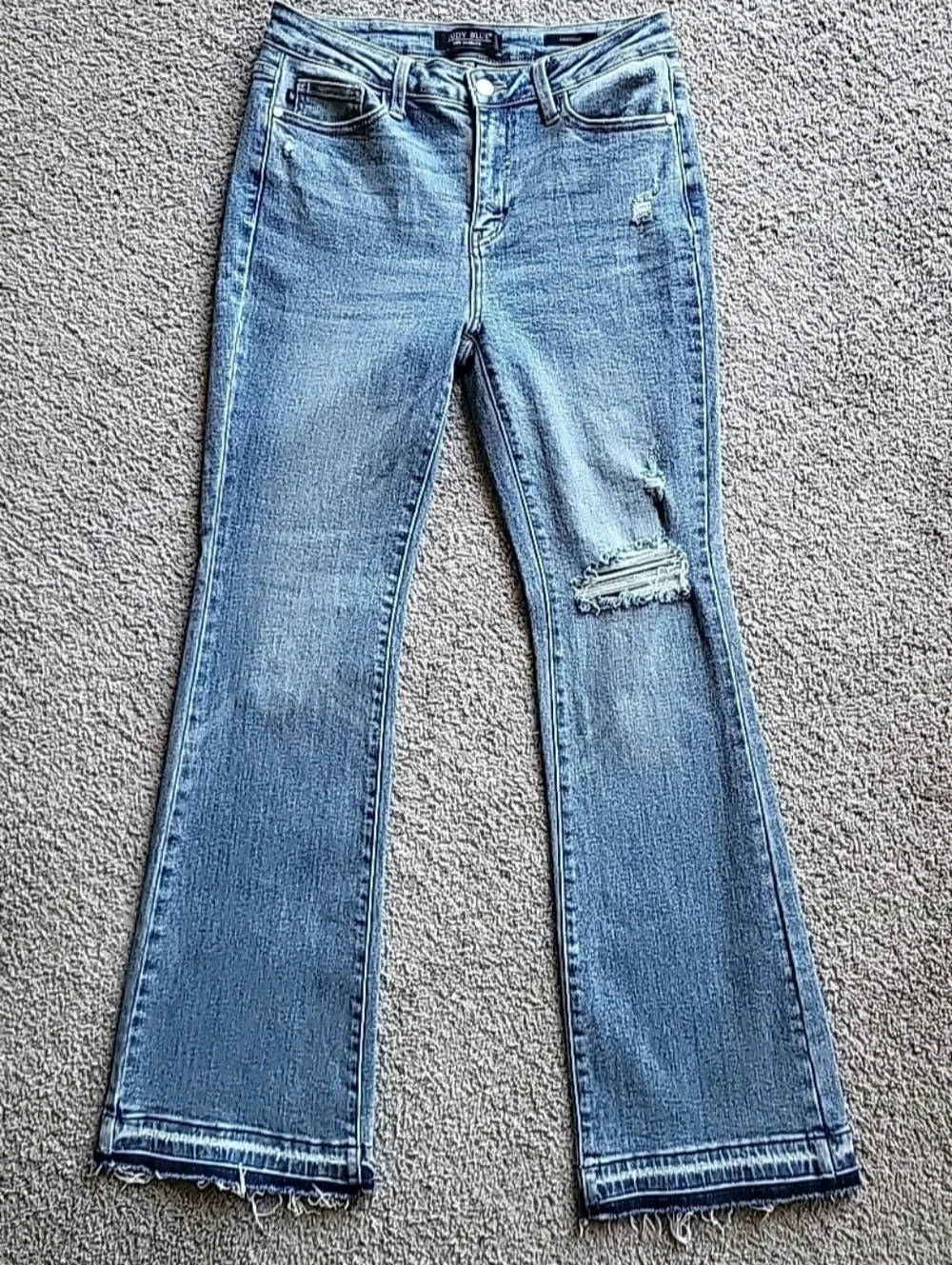 Judy Blue Jeans Womens 7/28 Blue Denim Bootcut Distressed Stretch Raw Hem Fray - Picture 3 of 13
